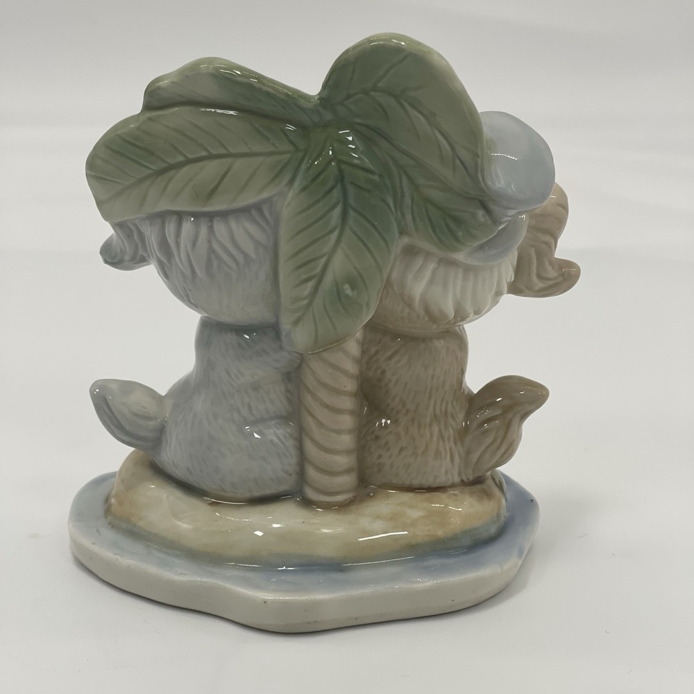 Vintage Porcelain Dogs Puppy Love Figurines Island Tropical Palm Tree Bow‎ Hat - Picture 2 of 8